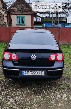 Седан Volkswagen Passat 2005 в Тячеве