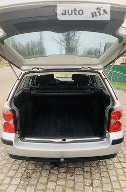 Универсал Volkswagen Passat 2002 в 