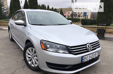 Седан Volkswagen Passat 2012 в Тростянце