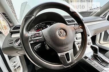 Седан Volkswagen Passat 2013 в 