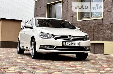 Седан Volkswagen Passat 2013 в 