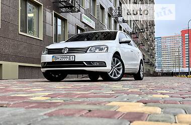 Седан Volkswagen Passat 2013 в 