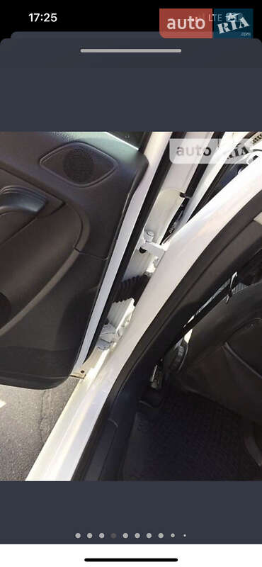 Седан Volkswagen Passat 2012 в Киеве