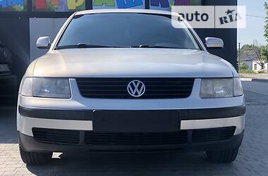 Седан Volkswagen Passat 1997 в Любомле