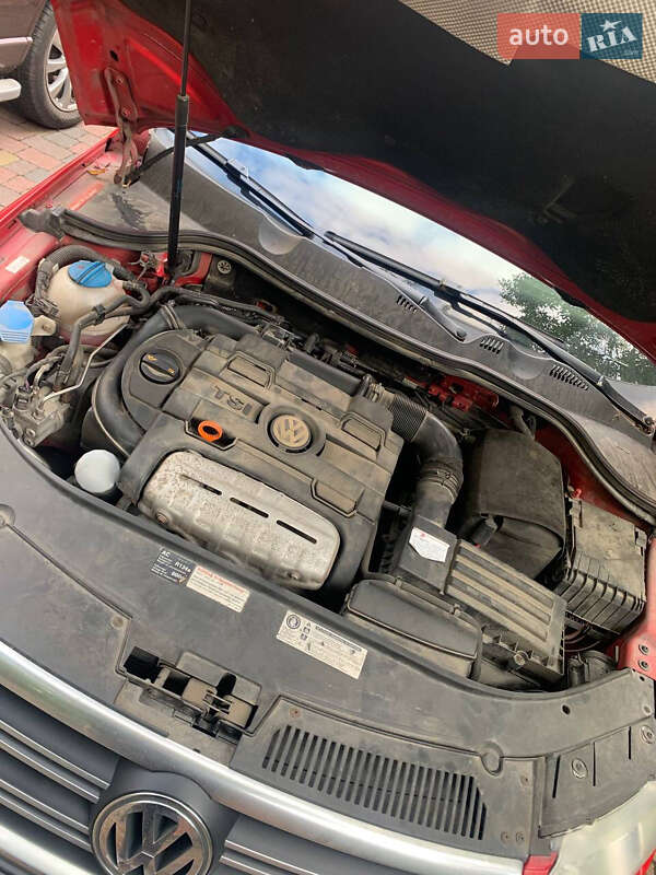 Универсал Volkswagen Passat 2010 в Львове