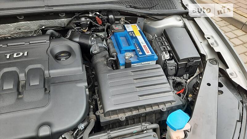 Седан Volkswagen Passat 2015 в Львові