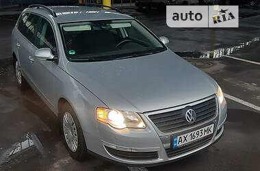 Універсал Volkswagen Passat 2006 в Харкові