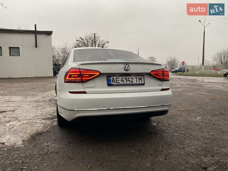 Седан Volkswagen Passat 2016 в Днепре фото 2 Седан Volkswagen Passat 2016 в Днепре