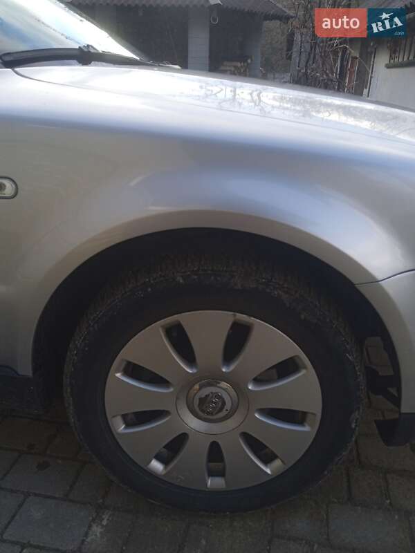 Седан Volkswagen Passat 2003 в Долині