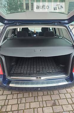 Универсал Volkswagen Passat 2000 в Пустомытах
