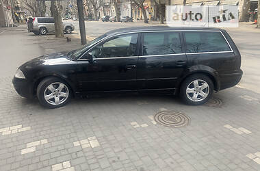 Универсал Volkswagen Passat 2003 в Одессе