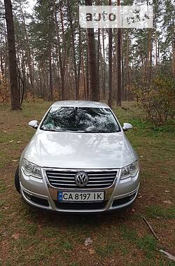 Седан Volkswagen Passat 2006 в Черкассах