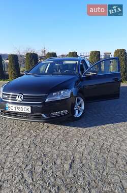 Универсал Volkswagen Passat 2013 в Жовкве