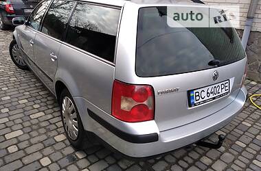 Универсал Volkswagen Passat 2003 в Ходорове