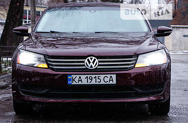 Седан Volkswagen Passat 2011 в Киеве