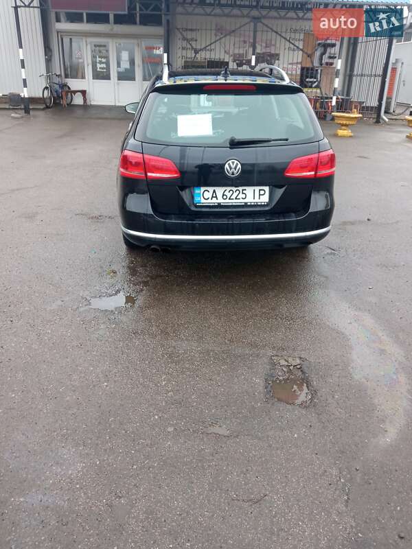 Універсал Volkswagen Passat 2011 в Черкасах