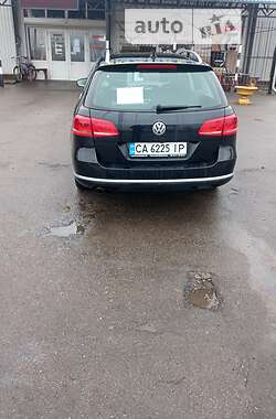 Універсал Volkswagen Passat 2011 в Черкасах