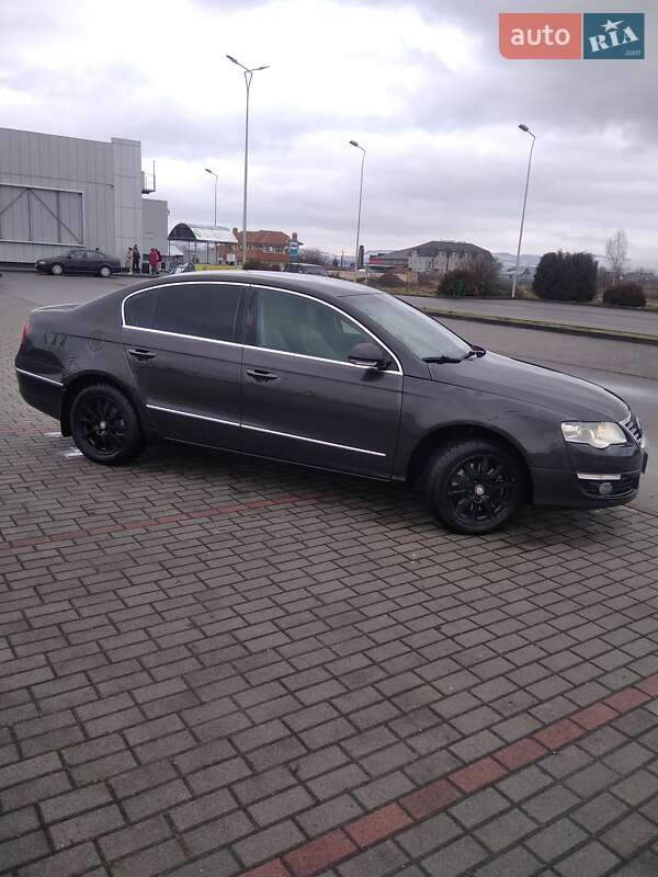 Седан Volkswagen Passat 2008 в Тячеві