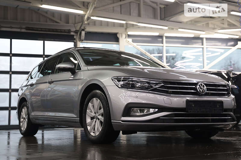 Універсал Volkswagen Passat 2019 в Луцьку