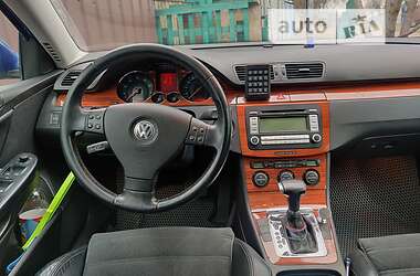 Універсал Volkswagen Passat 2006 в Тростянці