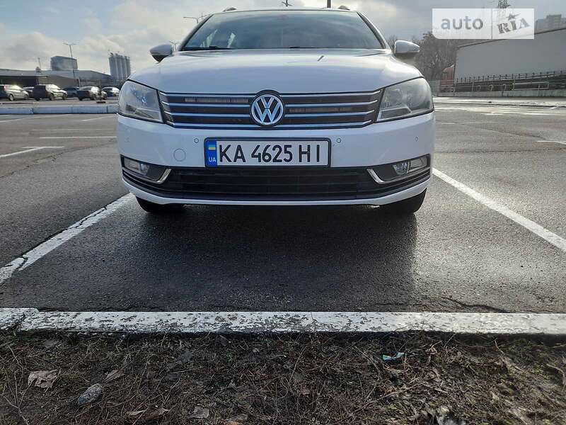 Универсал Volkswagen Passat 2013 в Киеве