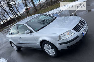 Седан Volkswagen Passat 2001 в Виннице