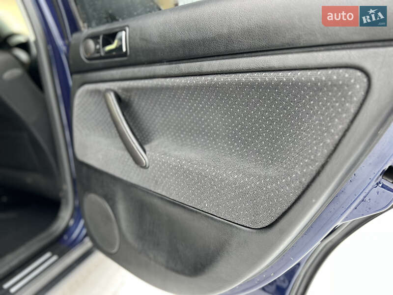 Універсал Volkswagen Passat 2003 в Львові