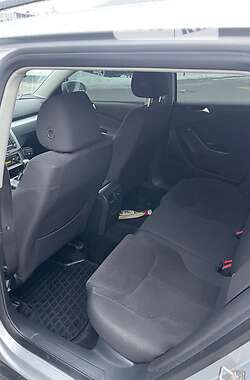Универсал Volkswagen Passat 2010 в 