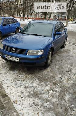 Седан Volkswagen Passat 1998 в Києві