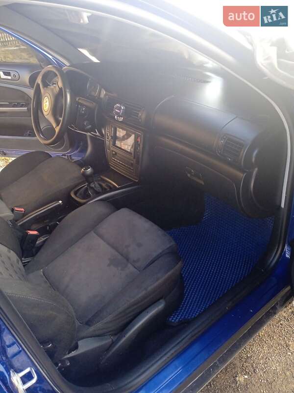 Универсал Volkswagen Passat 2001 в Любомле