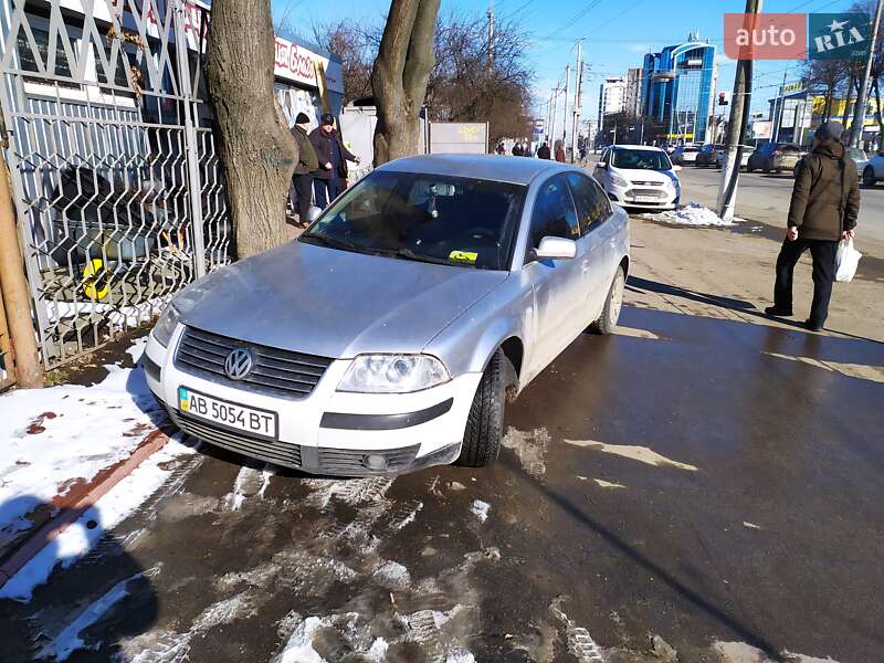 Седан Volkswagen Passat 2003 в Вінниці