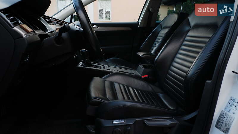 Універсал Volkswagen Passat 2015 в Києві