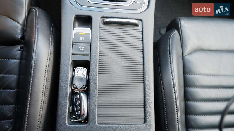 Універсал Volkswagen Passat 2015 в Києві