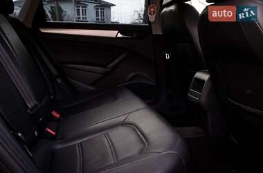 Седан Volkswagen Passat 2012 в 