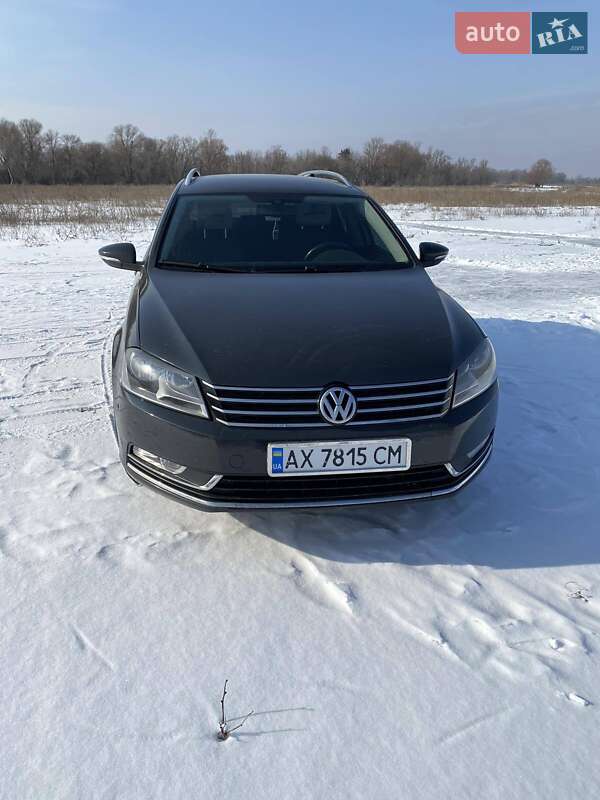 Универсал Volkswagen Passat 2011 в Харькове