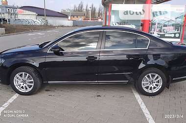 Седан Volkswagen Passat 2011 в 