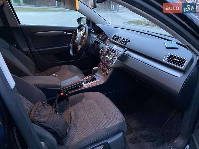 Седан Volkswagen Passat 2014 в Житомирі