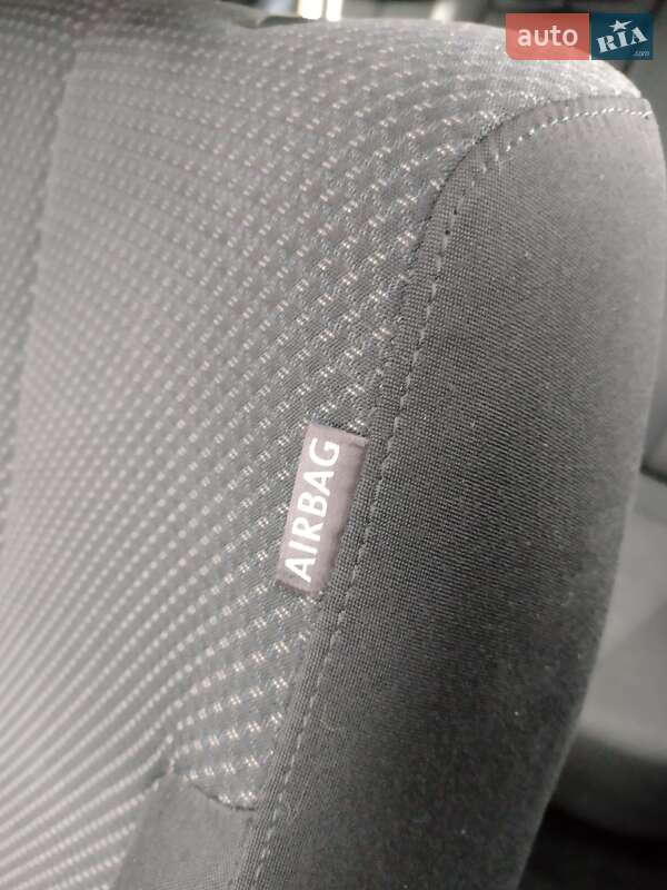 Універсал Volkswagen Passat 2009 в Миколаєві