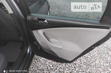 Універсал Volkswagen Passat 2010 в 