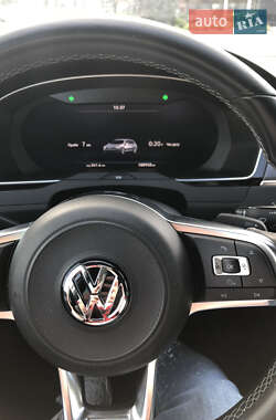 Универсал Volkswagen Passat 2018 в Ровно
