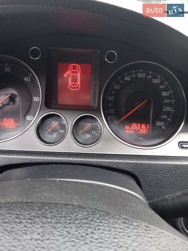 Універсал Volkswagen Passat 2006 в Лозовій