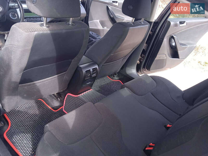 Седан Volkswagen Passat 2008 в Чорткове