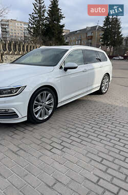 Универсал Volkswagen Passat 2018 в Ровно
