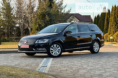 Универсал Volkswagen Passat 2011 в Сарнах