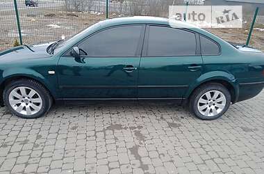 Седан Volkswagen Passat 1999 в 