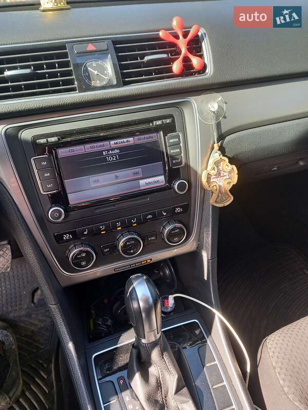 Седан Volkswagen Passat 2014 в Снятине