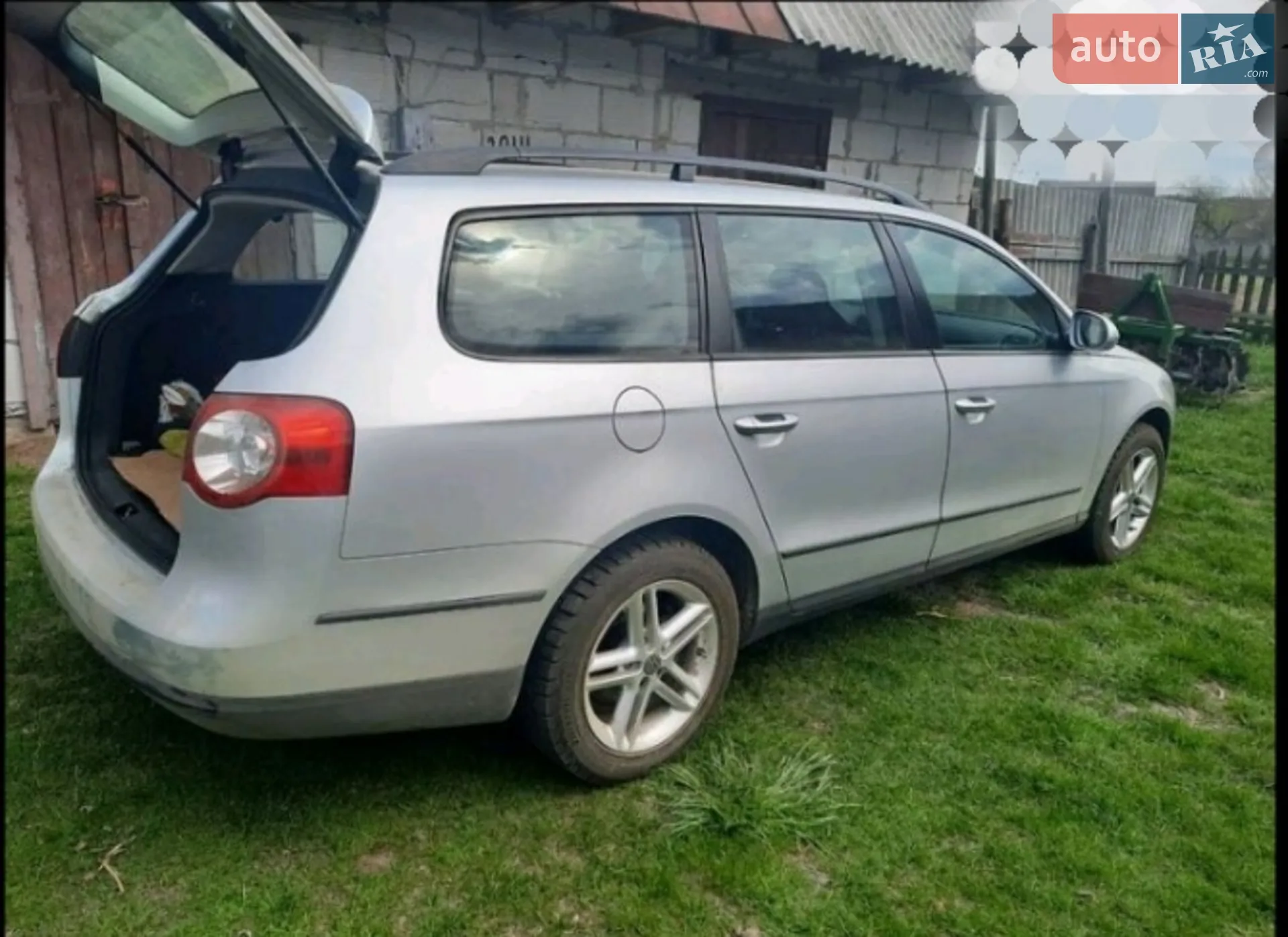 2010 Volkswagen Passat - мініатюра 4