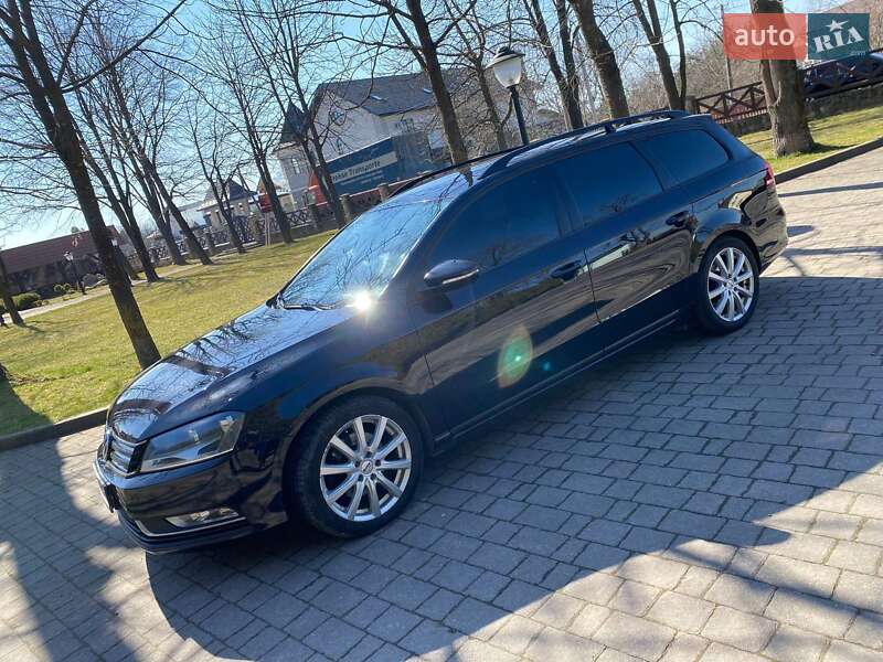 Универсал Volkswagen Passat 2012 в Рожнятове