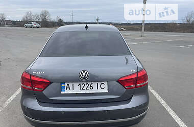 Седан Volkswagen Passat 2013 в Вышгороде