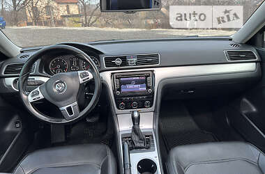 Седан Volkswagen Passat 2012 в Кривому Розі
